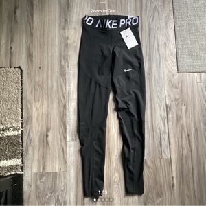 Nike Pro womens Black Leggings size XS(NWT) ~PRICE FIRM, NO OFFERS~